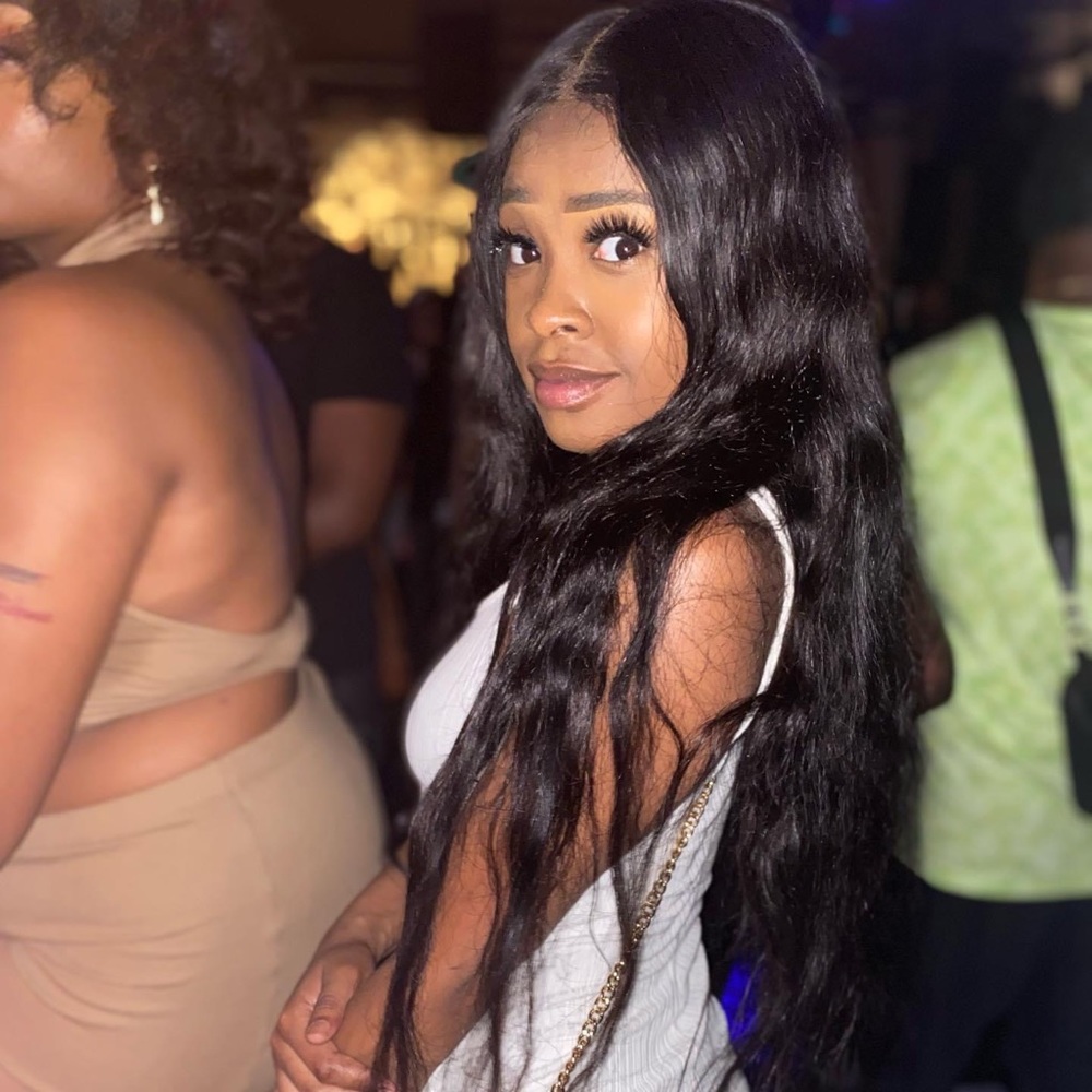 Meet your Posher, Yolanda